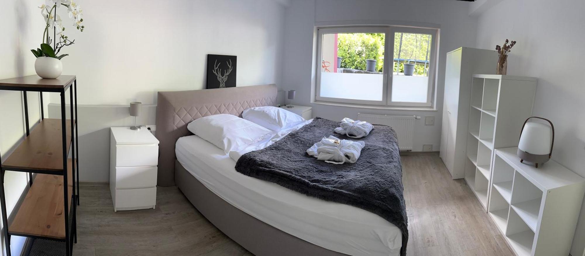 Ferienwohnung Schlossblick - 4 Sterne Sauna Pool Whirlpool Exklusiv Браунфелц Екстериор снимка